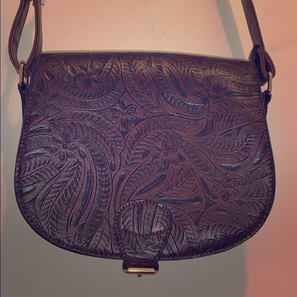 BeautifulTooled Saddle Crossbody